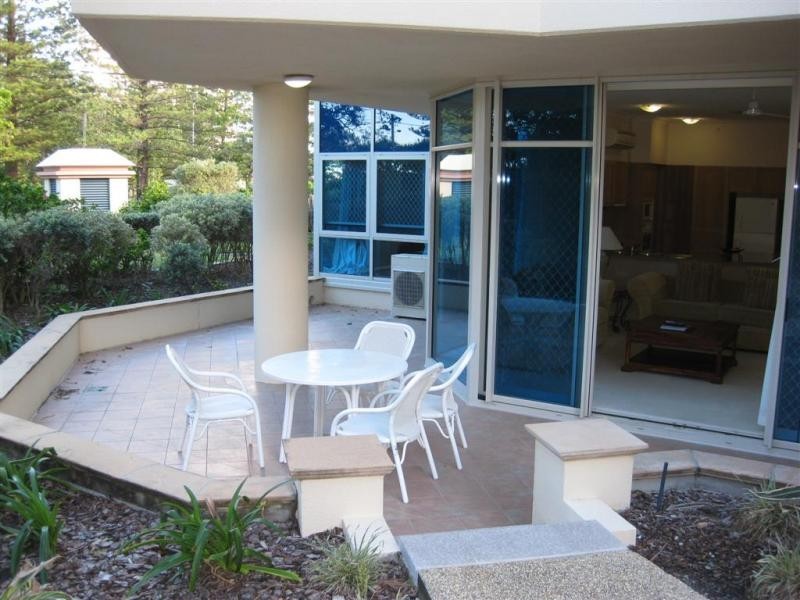 100 Old Burleigh Road, Broadbeach QLD 4218