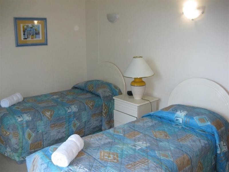 100 Old Burleigh Road, Broadbeach QLD 4218