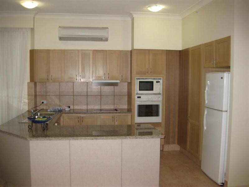 100 Old Burleigh Road, Broadbeach QLD 4218