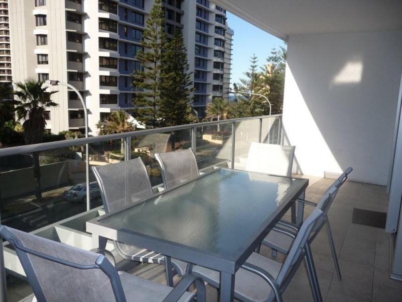 304/18 Enderley Avenue, Surfers Paradise QLD 4217