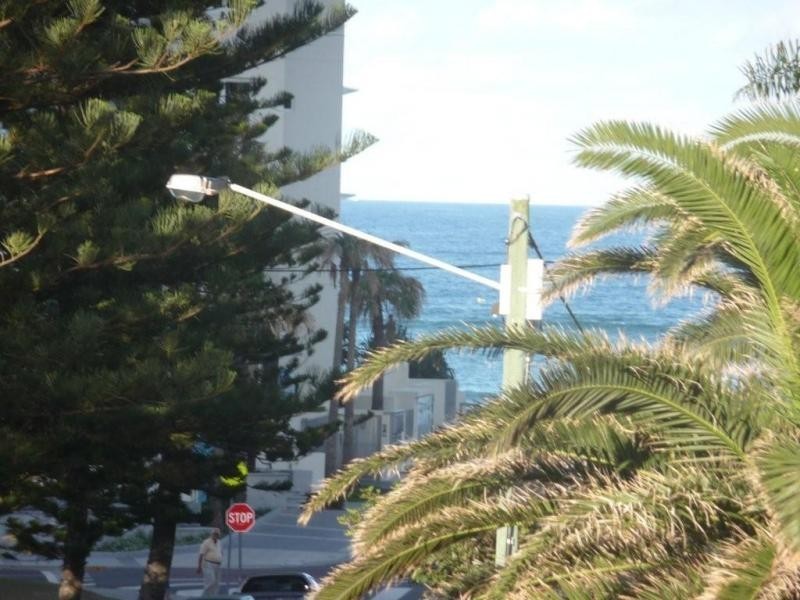 304/18 Enderley Avenue, Surfers Paradise QLD 4217