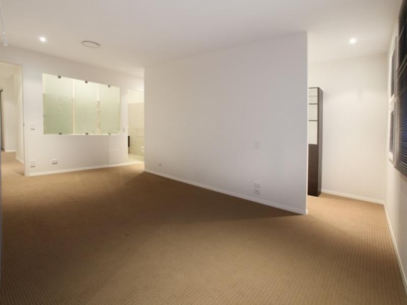 5022B Riverwood Grove, Benowa QLD 4217