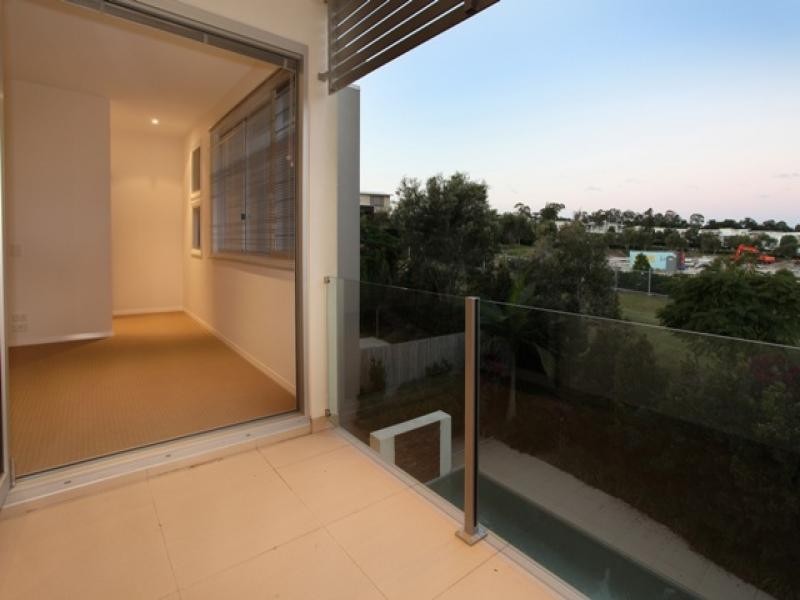 5022B Riverwood Grove, Benowa QLD 4217