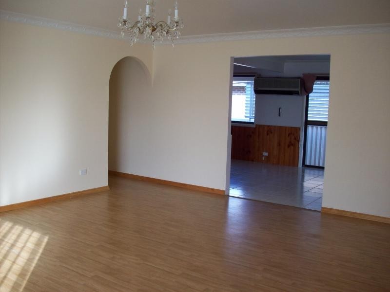 24 Arcadia Drive, Mermaid Waters QLD 4218