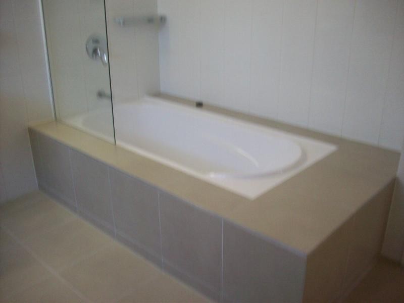 24 Arcadia Drive, Mermaid Waters QLD 4218