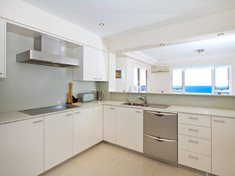 111/129 Surf Parade, Broadbeach QLD 4218