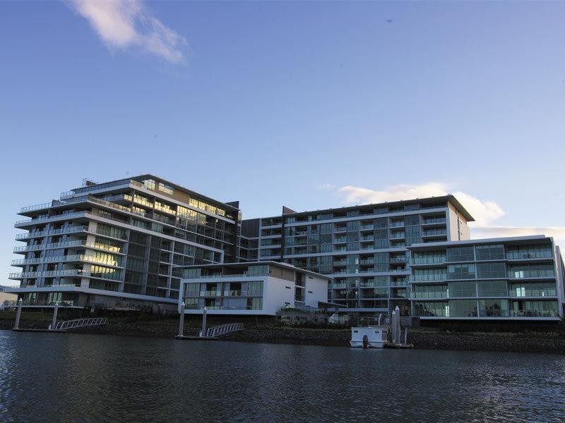 1502/ Fresh water Point, Broadbeach Waters QLD 4218