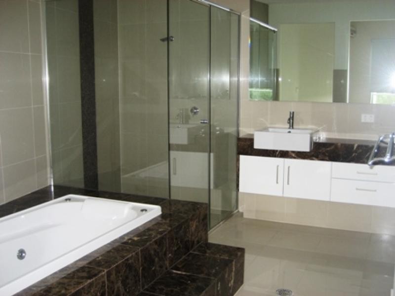 17/10 Valbonne Avenue, Varsity Lakes QLD 4227