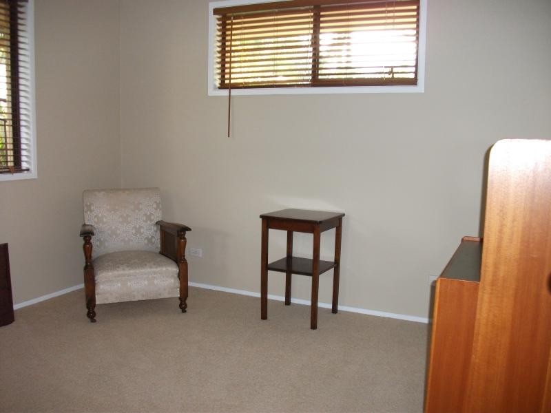 46 Fairsky Avenue, Mermaid Waters QLD 4218