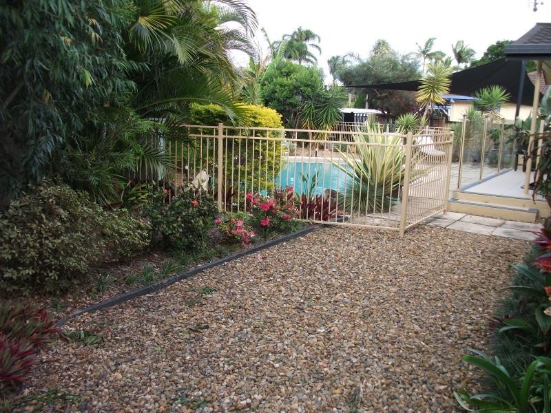 46 Fairsky Avenue, Mermaid Waters QLD 4218