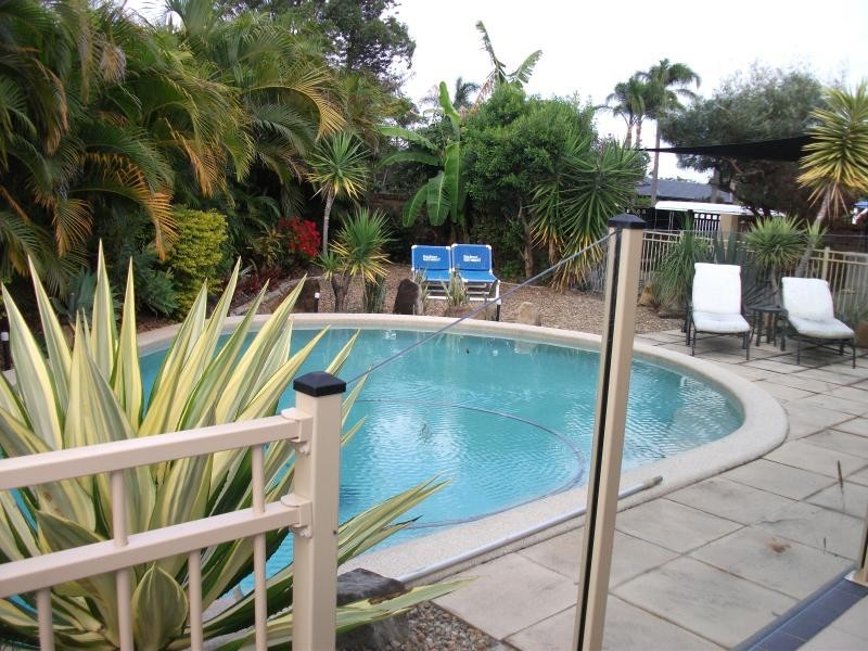 46 Fairsky Avenue, Mermaid Waters QLD 4218