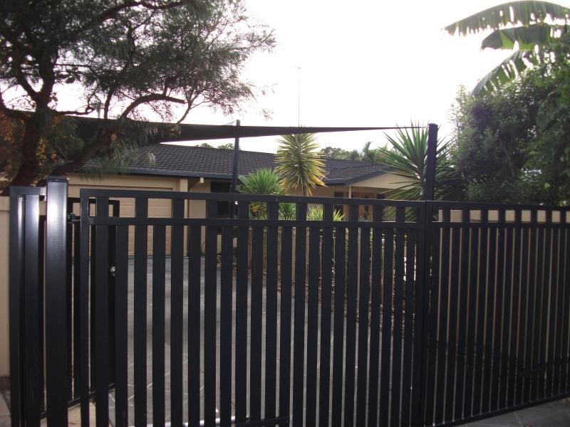 46 Fairsky Avenue, Mermaid Waters QLD 4218