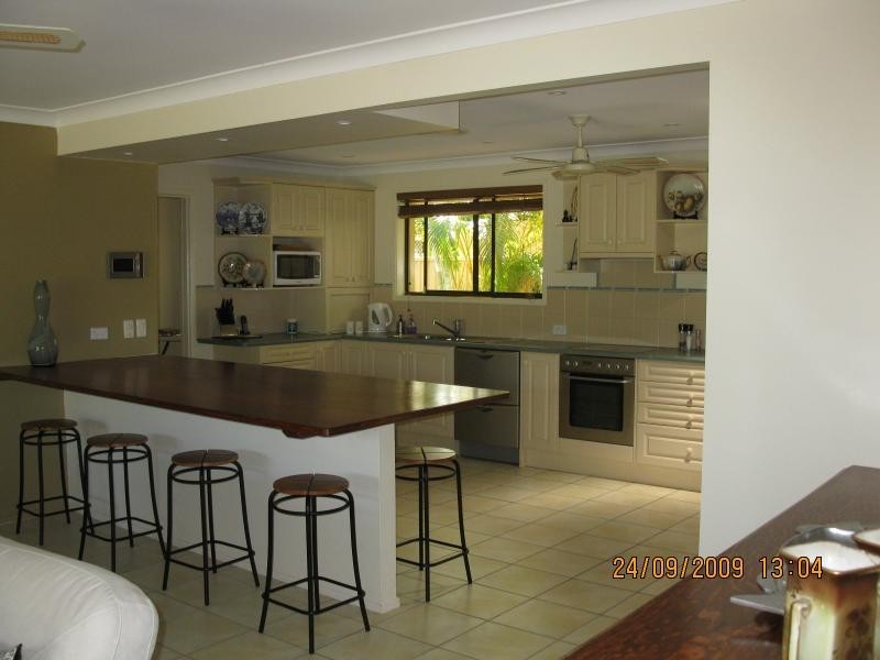 46 Fairsky Avenue, Mermaid Waters QLD 4218