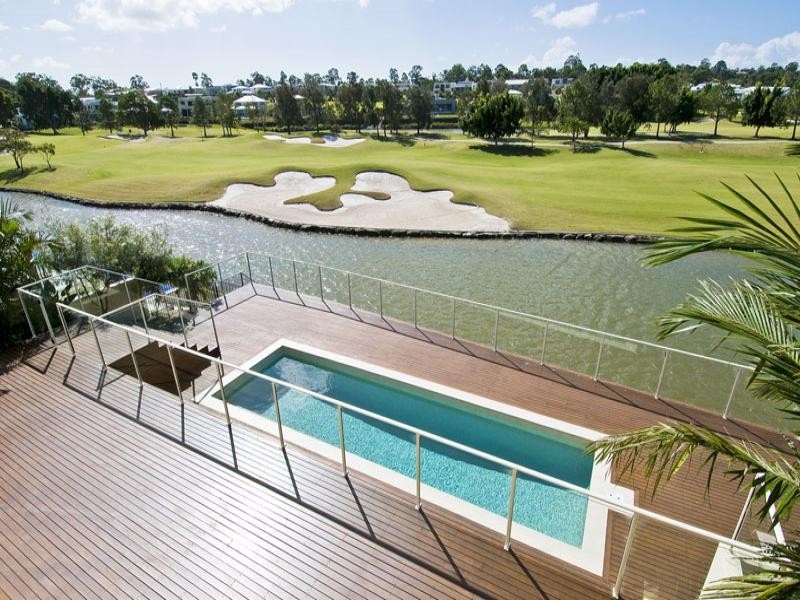 3021 The Boulevard, Benowa QLD 4217