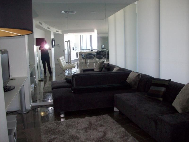 34/173 Old Burleigh Road, Broadbeach QLD 4218