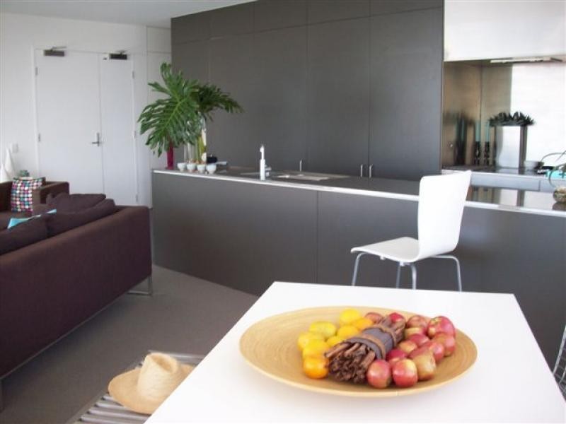 1401/159 Old Burleigh Road, Broadbeach QLD 4218