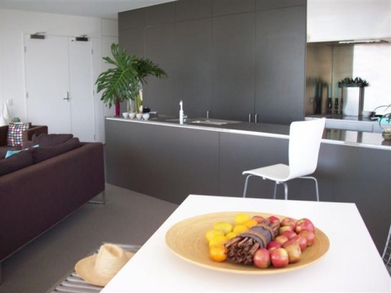 1401/159 Old Burleigh Road, Broadbeach QLD 4218