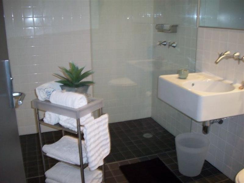 1401/159 Old Burleigh Road, Broadbeach QLD 4218