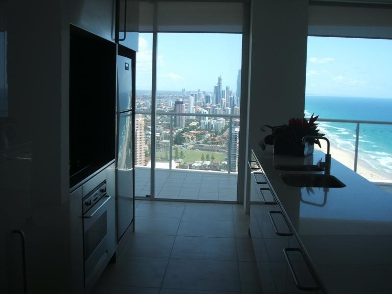 Broadbeach QLD 4218