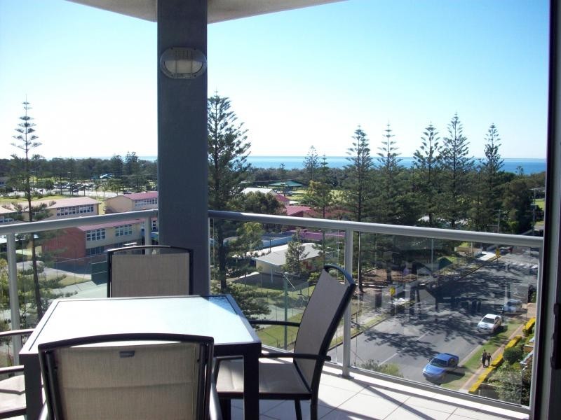 17/19 Mermaid Avenue, Mermaid Beach QLD 4218