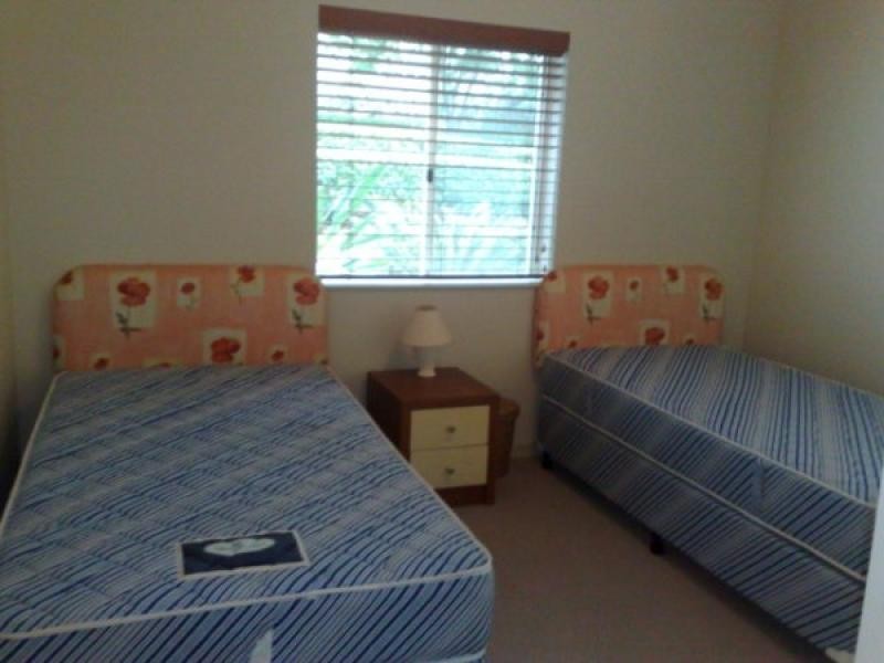 4112 Archer Hill, Benowa QLD 4217