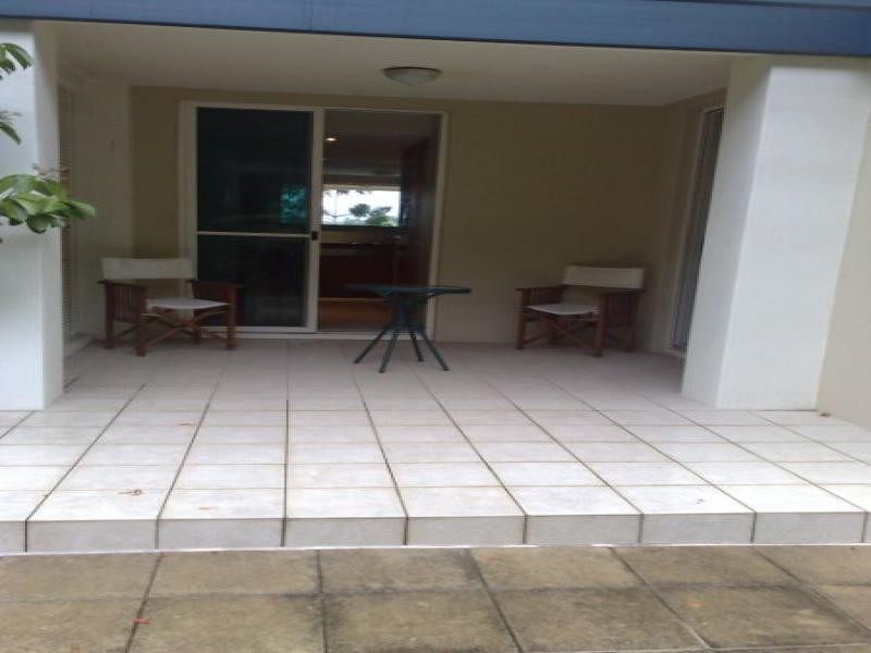 4112 Archer Hill, Benowa QLD 4217