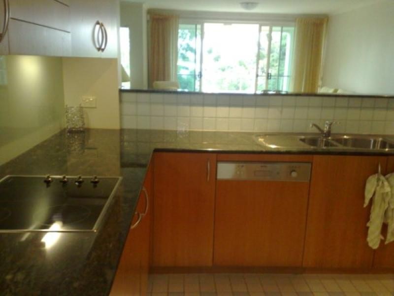 4166 Archer Hill, Benowa QLD 4217