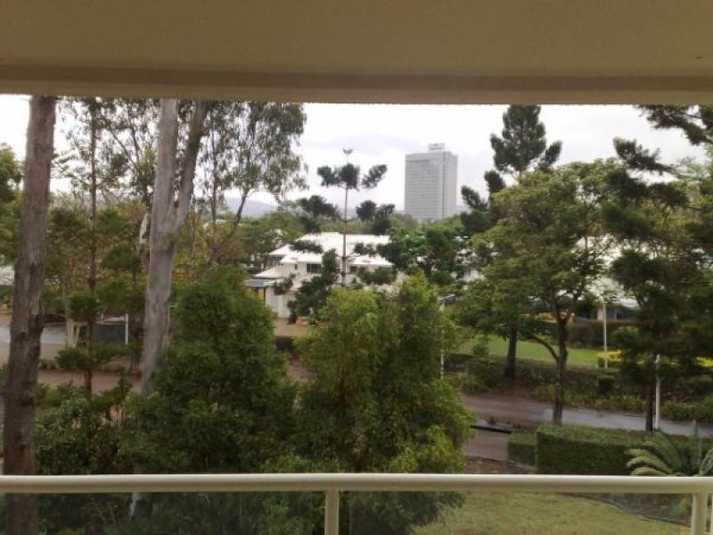 4166 Archer Hill, Benowa QLD 4217