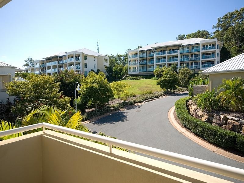 6117 Badon Village, Benowa QLD 4217