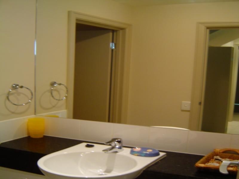 6117/ Badon Village, Benowa QLD 4217