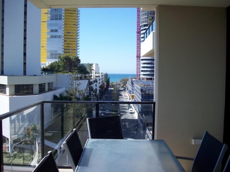 605/2685 Gold Coast Highway, Broadbeach QLD 4218