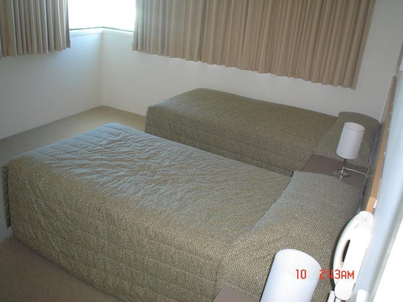 1001/2685 Gold Coast Highway, Broadbeach QLD 4218