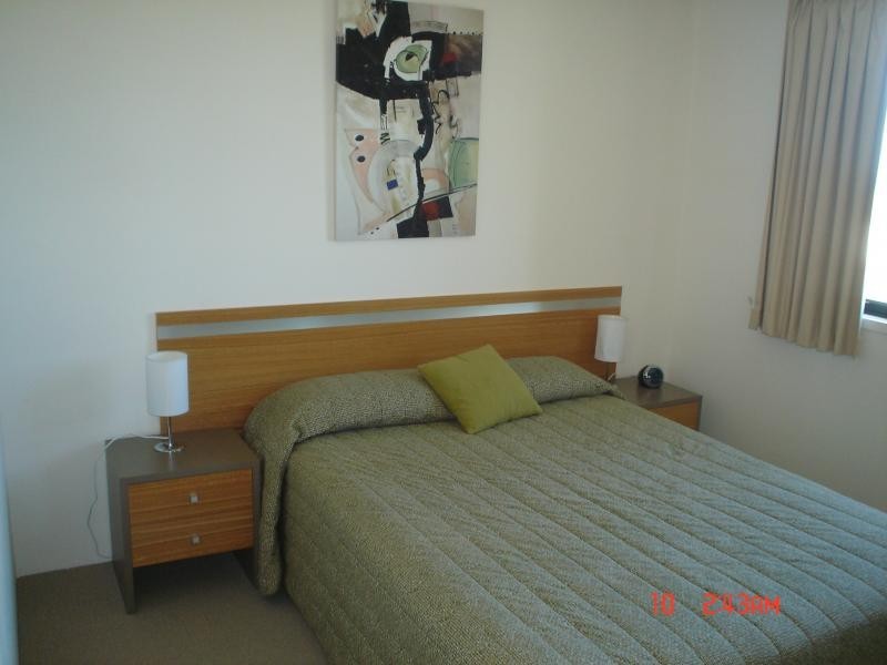 1001/2685 Gold Coast Highway, Broadbeach QLD 4218