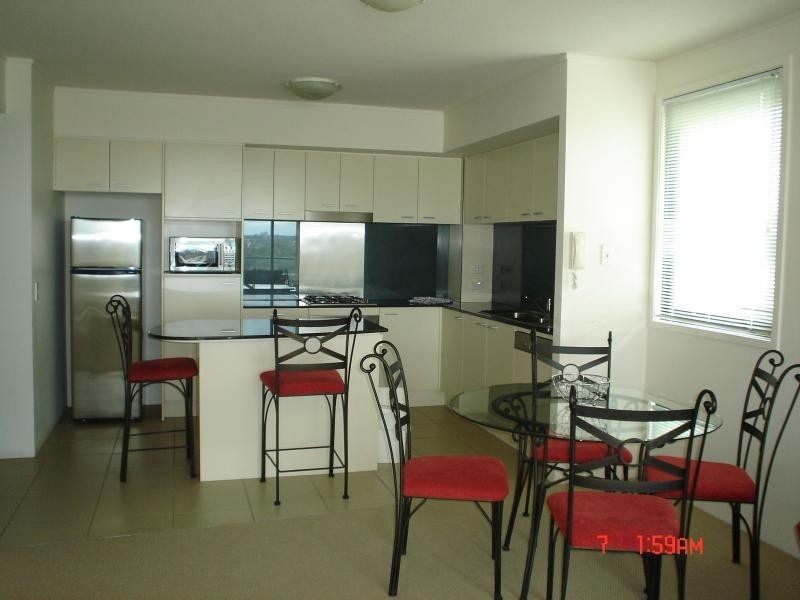 1102/2685 Gold Coast Highway, Broadbeach QLD 4218