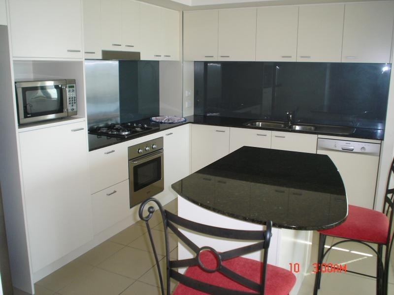 1102/2685 Gold Coast Highway, Broadbeach QLD 4218