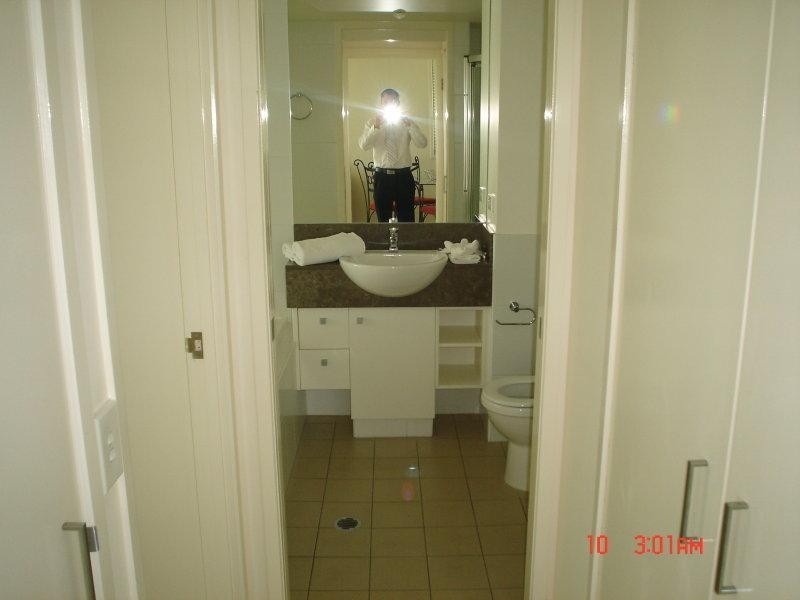 1102/2685 Gold Coast Highway, Broadbeach QLD 4218