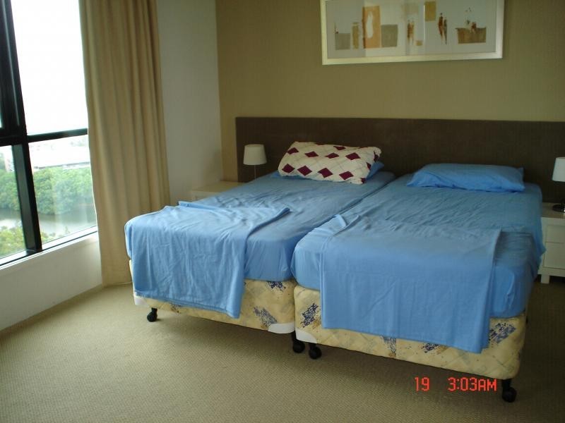 1707/2685 Gold Coast Highway, Broadbeach QLD 4218