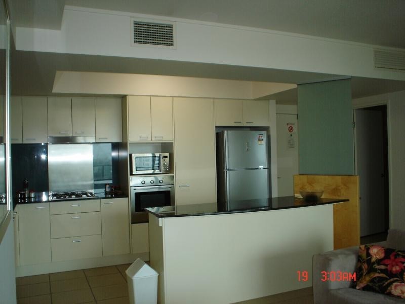 1707/2685 Gold Coast Highway, Broadbeach QLD 4218