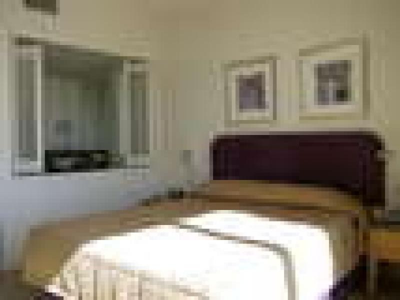 2685 Gold Coast Highway, Broadbeach QLD 4218