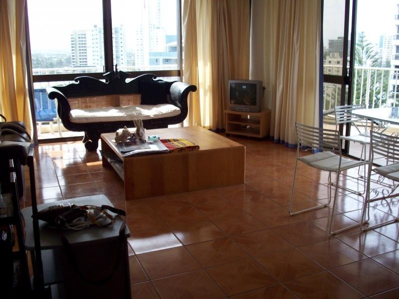 10E/50 Old Burleigh Road, Surfers Paradise QLD 4217