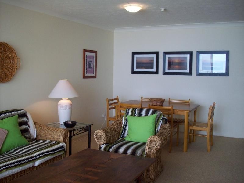 12D/50 Old Burleigh Road, Surfers Paradise QLD 4217