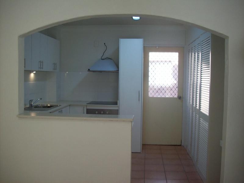 3/9 Christina Court, Mermaid Waters QLD 4218