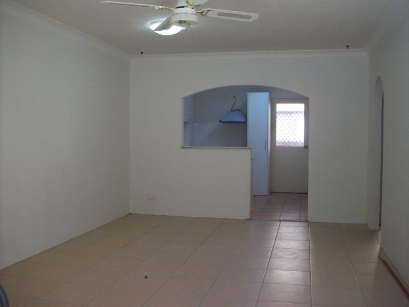 3/9 Christina Court, Mermaid Waters QLD 4218