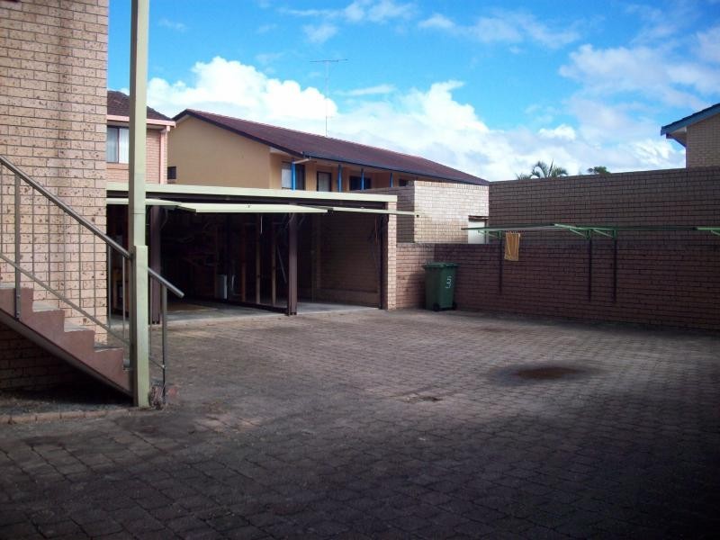 3/9 Christina Court, Mermaid Waters QLD 4218