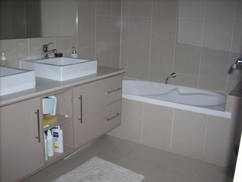 7005 the Vista, Benowa QLD 4217