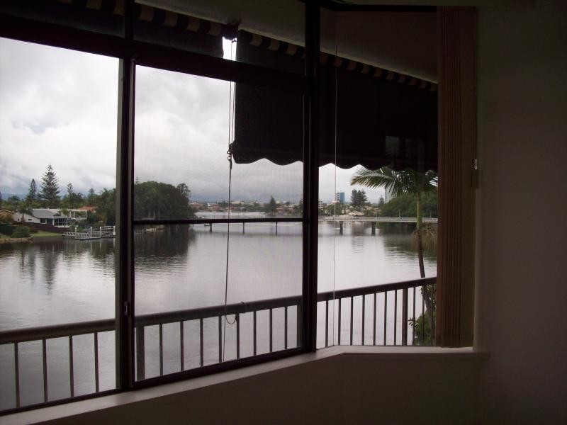 8/2962 Gold Coast Highway, Surfers Paradise QLD 4217