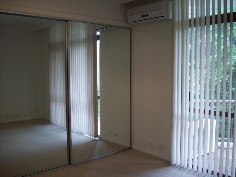 8/2962 Gold Coast Highway, Surfers Paradise QLD 4217