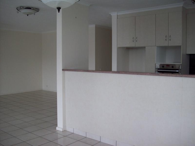 8/2962 Gold Coast Highway, Surfers Paradise QLD 4217