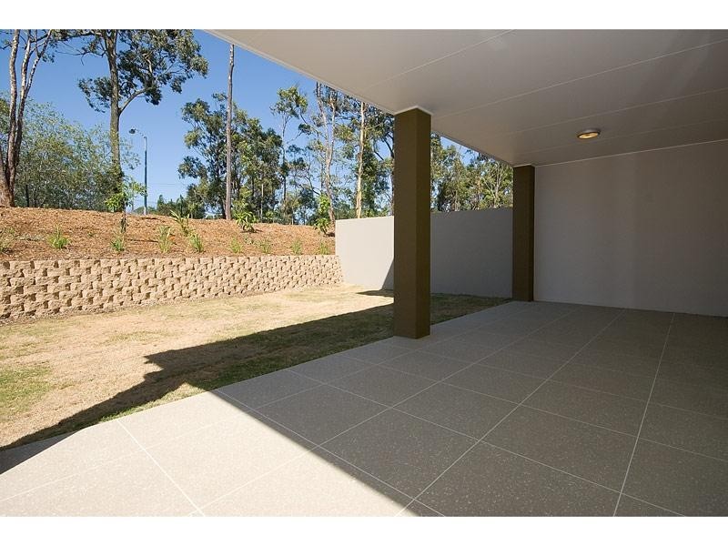 8003A Vista Drive, Benowa QLD 4217