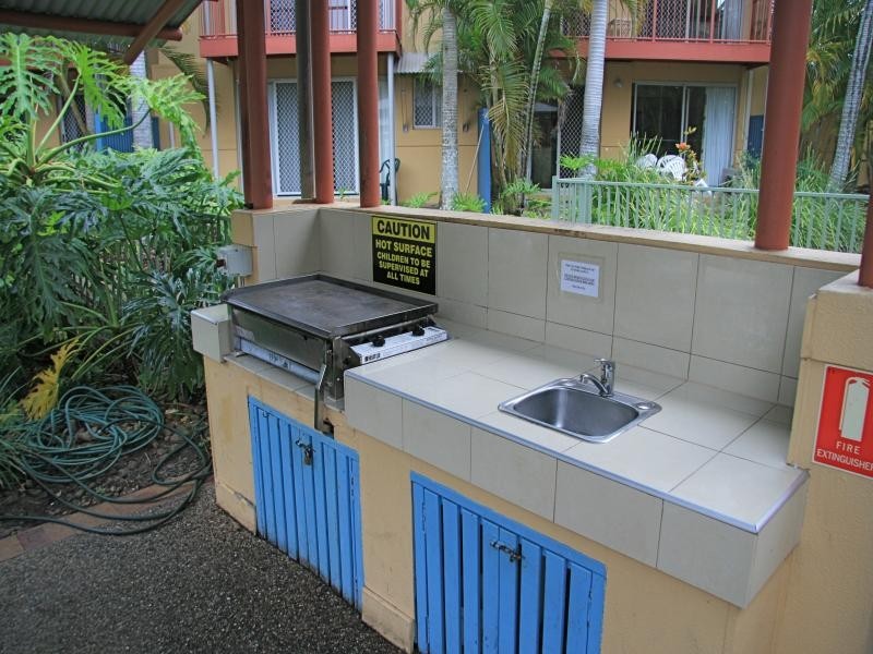 35/2320 Gold Coast Highway, Mermaid Beach QLD 4218